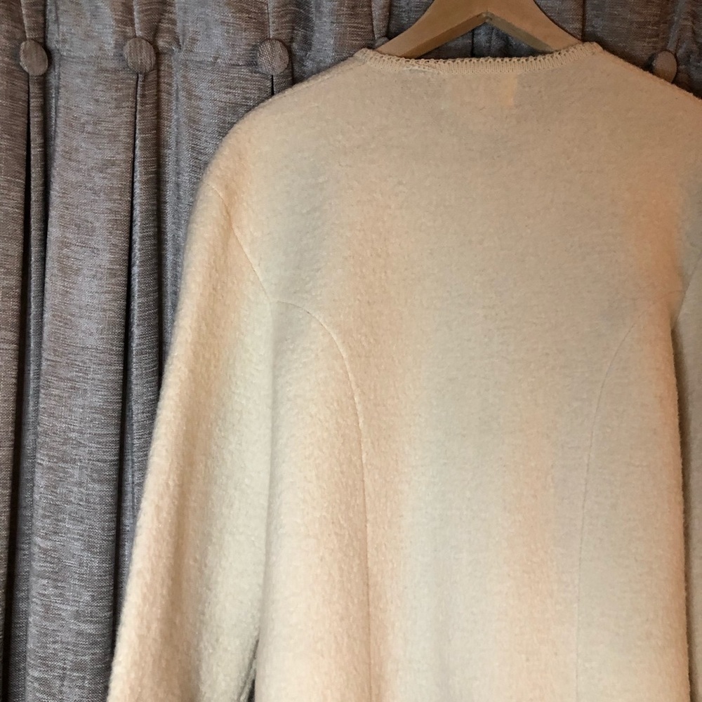 Vintage Tally Ho Cream Wool Floral Engraved Button Front Jacket Size 12 - Picture 9 of 15